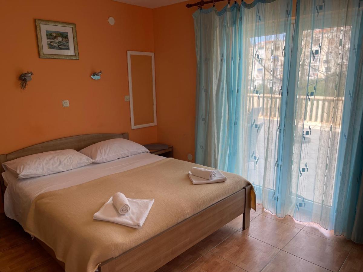 Apartments Ivanka Hvar Town Buitenkant foto